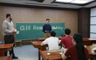 扬州新东方外国语学校，扬州新东方外国语学校学费多少钱