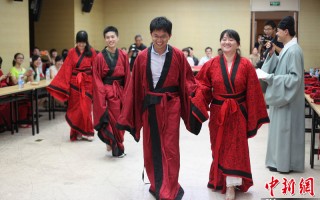 汉服男女中年穿搭，汉服男女装图片