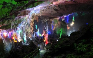 凤山溶洞游玩攻略，凤山溶洞游玩攻略一日游