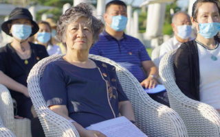 歌颂伟大的党小短剧剧本，歌颂伟大的党小短剧剧本怎么写